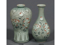 青瓷牡丹花花瓶